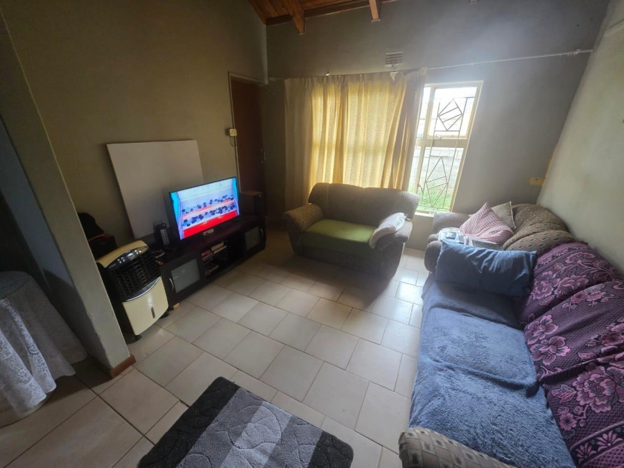 4 Bedroom Property for Sale in Roodepan Northern Cape